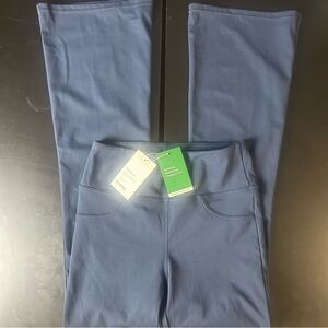 New! Halara High Waisted Back Pocket Flare Yoga Legging